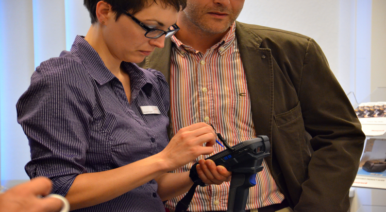 Ein Fokus am Implico-Stand: die neue Handheld-Lösung zur Digitalisierung von Mineralöl-Verladungen. Bild: Implico
