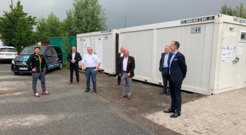 Die neu aufgestellte Sanitäreinrichtung ist auf dem Grundstück des zentralen GVZ-Versorgers Backhaus im Servicepark des GVZ Bremen zu finden. Bild: BGL