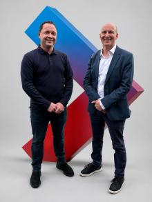 Chris Stone (links), Gründer von TDS Ultra und Mathieu Chènebit, CEO der Moving Intelligence Group. Bild: Moving Intelligence Group