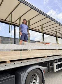 Der Holzgroßhändler Enno Roggemann GmbH & Co. KG setzt für die rund 100 Lkw an seinen neun Standorten in ganz Deutschland auf smart!matics NG von Couplink. Bild: Enno Roggemann GmbH & Co. KG