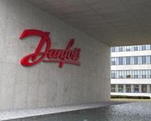 Danfoss ist entwickelt und fertigt energieeffiziente Lösungen in verschiedenen Bereichen wie zum Beispiel Antriebs- und Klima-Technik. Bild: Danfoss