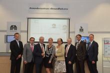 Von links nach rechts: Dr. Stephan Braune (St. Franziskus-Stiftung Münster; Gast), Dr. med. Gerhard Nordmann (KVWL), Günter van Aalst (ZTG-Aufsichtsrat), Dr. Karin Overlack (HDZ NRW), Dr. med. Christiane Groß (ÄKNO), Prof. Dr. med. Gernot Marx, FRCA (Uniklinik Aachen), PD Dr. med. Bodo Brandts (Augusta-Kranken-Anstalt Bochum), Dr. rer. pol. Klaus Goedereis (St. Franziskus-Stiftung Münster). Bild: ZTG Zentrum für Telematik und Telemedizin GmbH