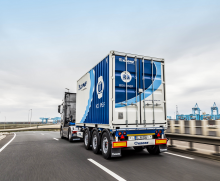 Das Multifunktionschassis nimmt Container von 20‘ bis 45‘ auf. Bild: KRONE