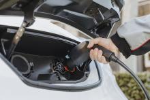 Auch Elektrofahrzeuge halten nun Einzug in das OEM-Connect-Programm von Webfleet. Bild: Webfleet
